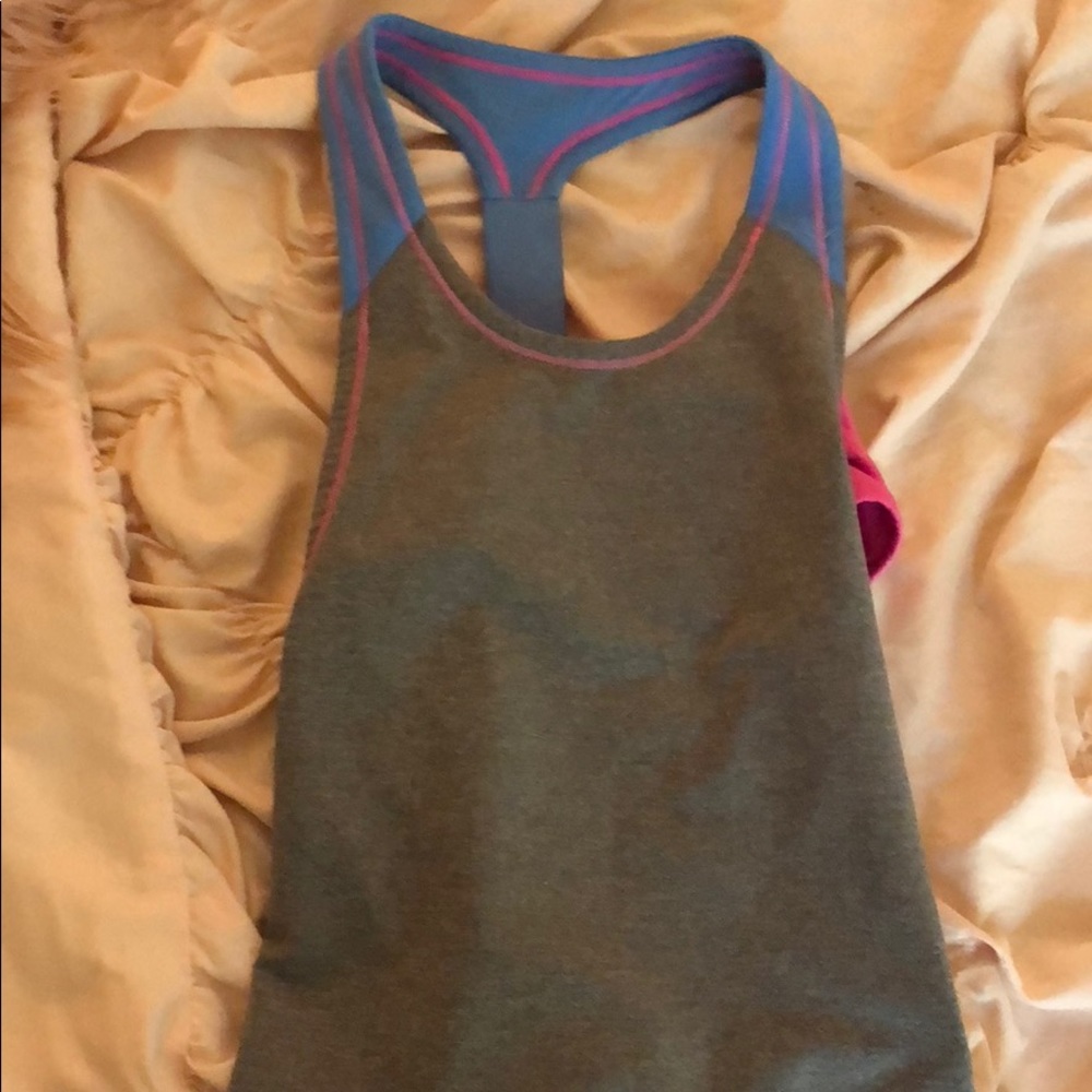 Ivivva girls size 10 tank top barley worn